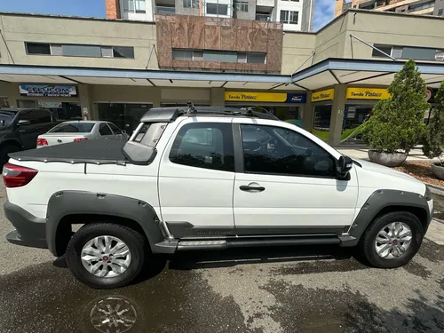 Fiat Strada 1.6 Adventure Locker Doble Cabina
