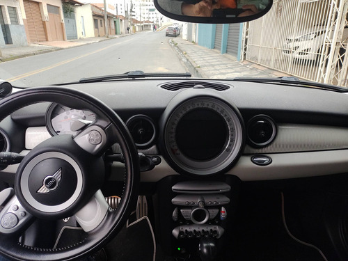 Imagem 6 de 8 de Mini Cooper S Versão 50 Anos