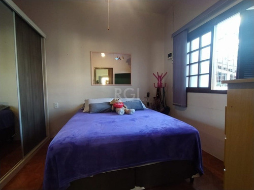 Casa Em Menino Deus Com 3 Dormitórios - Lu431916