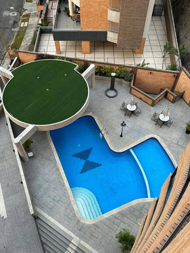 Venta De Exclusivo Apartamento En Resd. Benescola La Trigaleña - Wc