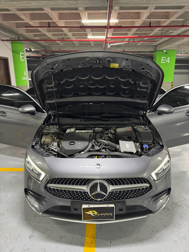 Mercedes Benz A180 2022