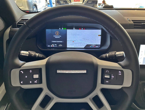 Imagem 4 de 15 de Land Rover Defender 2.0 P300 Gasolina 110 Se Awd