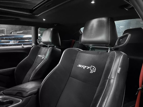 Dodge Challenger 6.2 Srt Hellc At