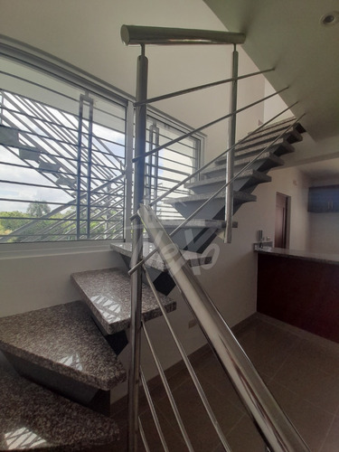 Imagen 6 de 21 de Apartamento Pent-house Próximo Al Homs, Santiago (hfa-231)