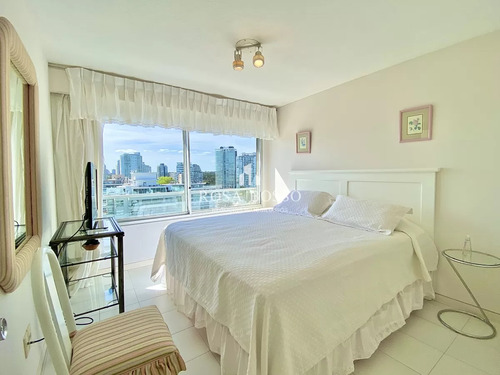 Apartamento Alquiler De Temporada 4 Dormitorios Brava Punta Del Este