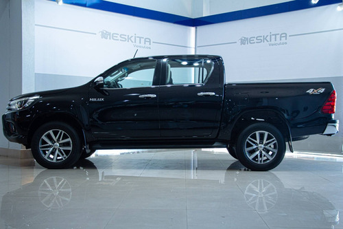 Imagem 2 de 15 de Toyota Hilux 2.8 Srx 4x4 Cd 16v Diesel 4p Automático
