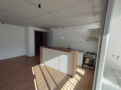 Imagen 6 de 18 de Alquiler Dos Dormitorios Barrio Sur, Terraza, A Metros De La Rambla