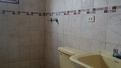 Ana El Kantar Y Gerson Gonzalez Inzitu Realtors Venden Apartamento En Residencias Bella Bista I La Trigaleña Valencia Carabobo Venezuela