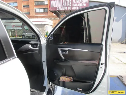 Toyota Fortuner Srv 4x2 2700cc At Aa