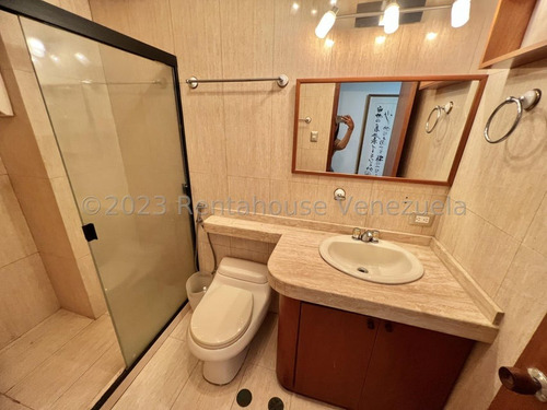 Se Ofrece En Venta Acogedor Y Extraordinario Penthouse Ubicado En Campo Alegre