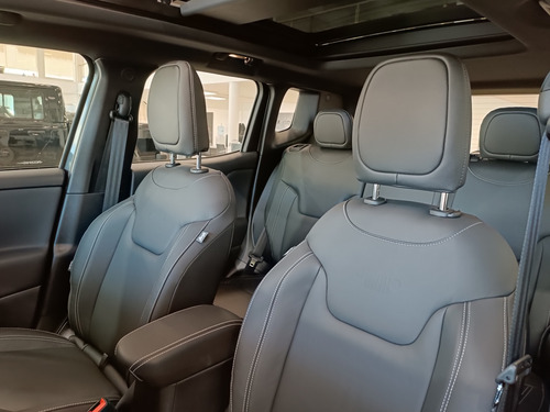 Jeep Renegade 1.3 Serie-S At6
