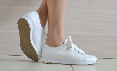 T nis Casual Feminino Couro Conforto Usaflex V9109 Banco