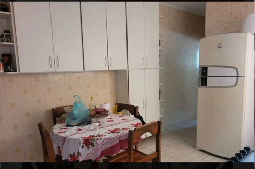4 Dormitórios, Sala, Cozinha, Área De Serviço, 2 Banheiro,