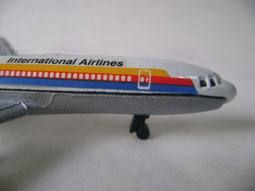 Imagen 5 de 10 de Nico Avion Metal Airlines Int. Lines 27 13 X 10 Cm (avv 40)