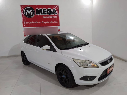 Imagem 2 de 12 de Ford Focus 2.0 Titanium Hatch 16v Flex 4p Automático
