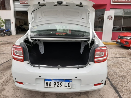 Renault Logan Privilege Blanco 2017 Aa929 Ve