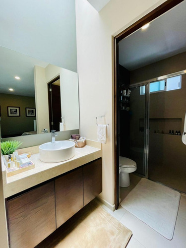 Casa En Venta En Misión San Jerónimo