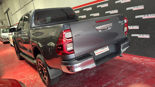 Toyota Hilux Pick-Up 2.8 Cd Srx 177cv 4x4 At