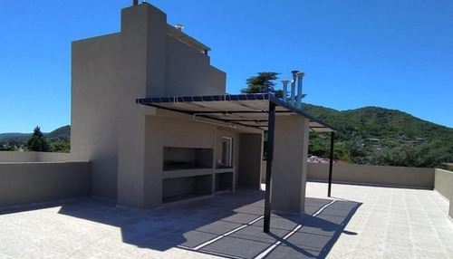 Vendo Departamento Céntrico De 3 Dormitorios Con Gas Natural, Excelente Entorno En Villa Carlos Paz