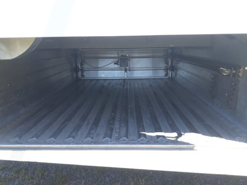 Comil - Vw - 2002/2002 Codigo: 5346