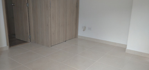 Imagen 7 de 13 de Venta De A`partamento Full