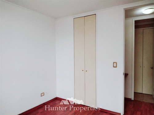 Depto. En Arriendo De 2d/1b, San Isidro, Santiago Centro