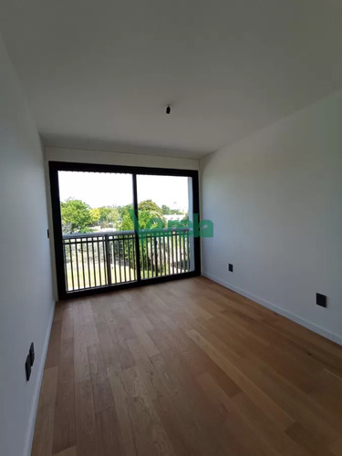 Venta Apartamento, Carrasco Norte, 2 Dorm, 2 Baños, Con Las Mejores Terminaciones Y Servicios!!!!!