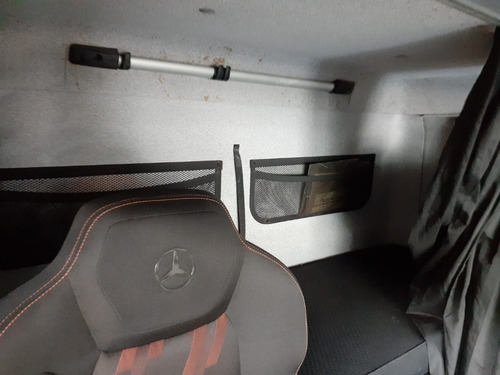 Imagem 6 de 15 de Mercedes Axor 2544 2018 6x2 Trucado Automático Com 238 Milkm