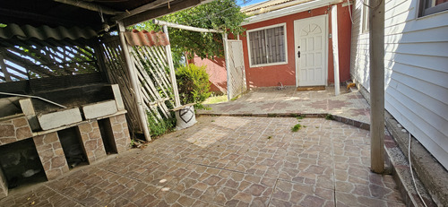 Casa A 2 Cuadras Del Troncal, Altura Paradero 32, Quilpué.
