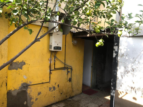 Excelente Casa De Dos Pisos En Comuna De La Cisterna!!!