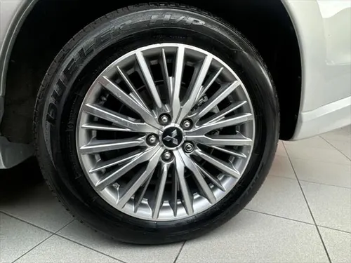 Mitsubishi Outlander 2.4 Se Cvt