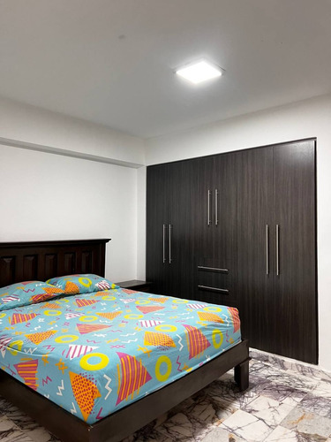 Venta De Apartamento Pb En Urb Las Bonitas, Valle Arriba, Guatire, Estado Miranda