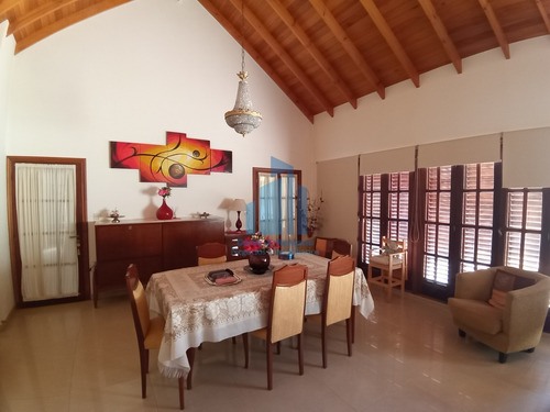 Venta Casa De 4 Ambientes En Club De Campo San Patricio