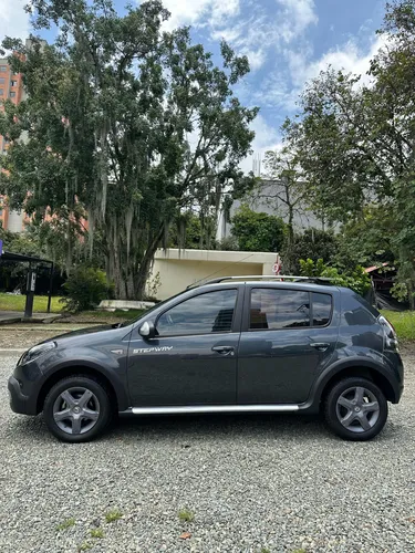 Renault Sander Stepway Intense 2015 Mt