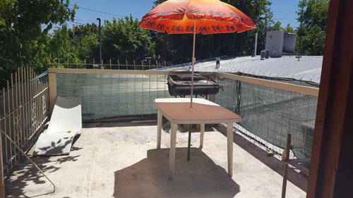 Imagen 5 de 7 de Departamento 4 Ambientes Y Otro Dos Ambiente Para 3 A 4000$