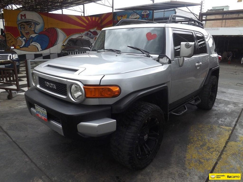 Toyota Fj Cruiser .