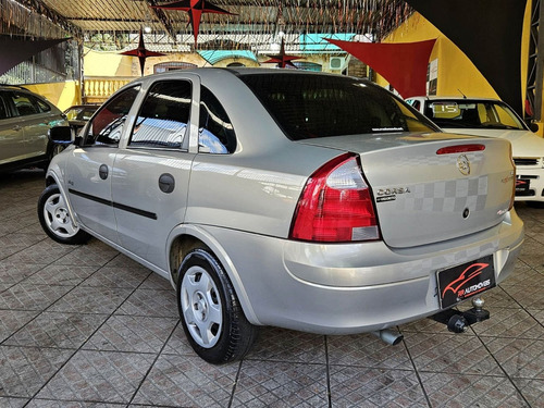 Chevrolet Corsa Sedan 1.0 MPFI MAXX SEDAN 8V