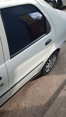 Fiat Siena 2006 1.0 Fire 4p