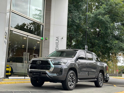 Imagen 18 de 25 de Toyota Hilux 2.8 Cd Srx 177cv 4x4 At 2021 500km