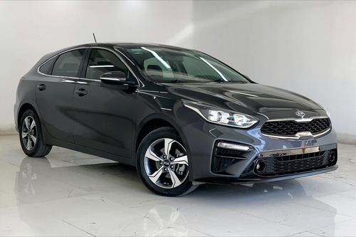 Imagen 2 de 15 de Kia Forte 4 Pts L, 20l, Tm6, A/ac, Sin Encedido Boton, R-1