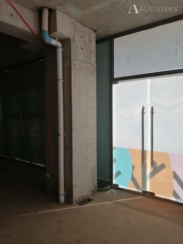 Local Comercial En 1er Piso Arriendo En Stripcenter Concon