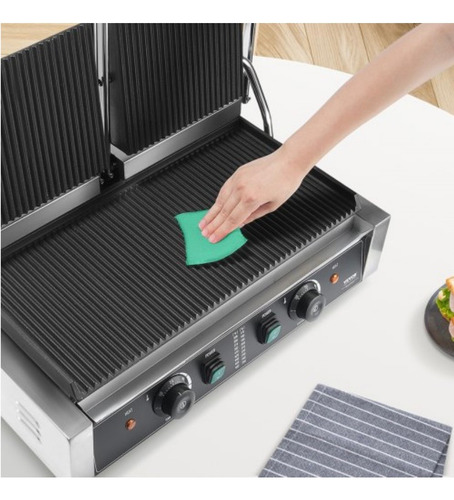 Parrilla Eléctrica Comercial Sandwichera Panini Plancha Dob Plateado