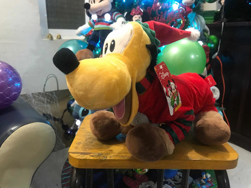 Pluto Peluche Navideño Mickey Mouse Disney 50 Cm (Usado)
