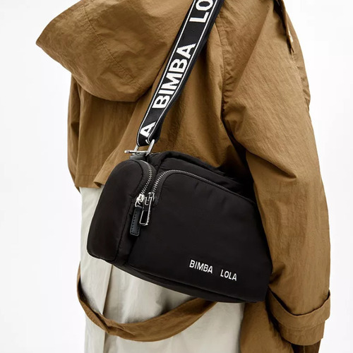 Bolso De Hombro Popular De Binba Y Lola Negro Lisa Níquel Negro