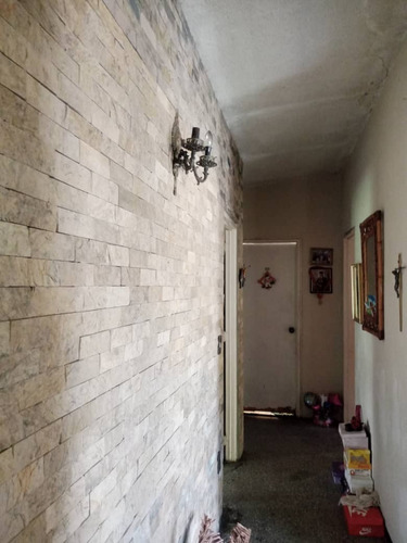 Casa En Venta En Urb. La Esperanza Tocuyito G09-13