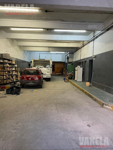 Imagen 7 de 21 de Ex Cine Continental Lote Propio Apto 2072m² 1200m² Cub. 2 Baños. Oficinas. Sótano. 1° P. Pullman. Escenario. Oportunidad!!