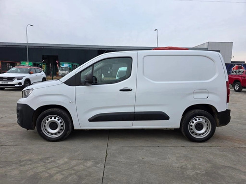 Peugeot Partner 2023