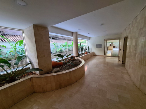 Imagen 3 de 30 de Vendo Apartamento 296m2 3h+s/4b+s/4p La Florida 7347