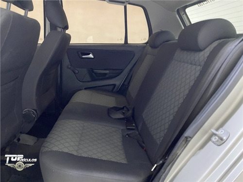 Imagem 8 de 10 de Volkswagen Fox 1.0 Mi Trendline 8v Flex 4p Manual