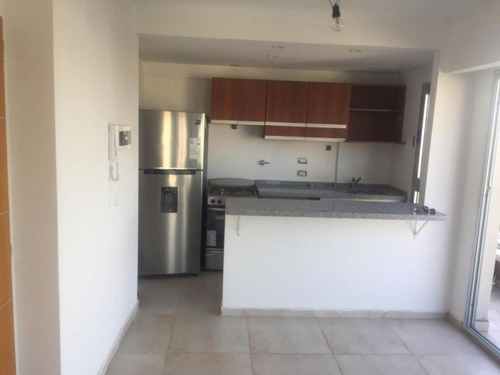 Venta De Departamento 2 Ambientes En Caseros